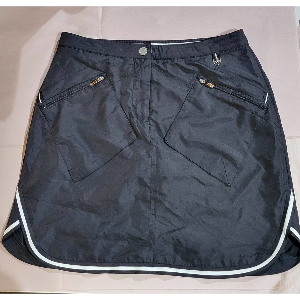 Bally Golf Skirt Skort Size 6. Black. NWOT.